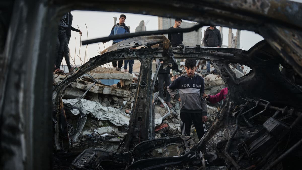 At least ten dead in Israeli attack on Gaza refugee camp