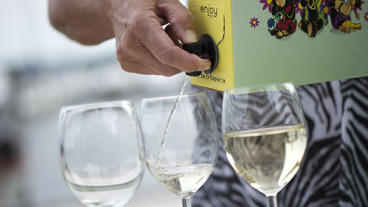 Risky drinking more common among older couples, study finds