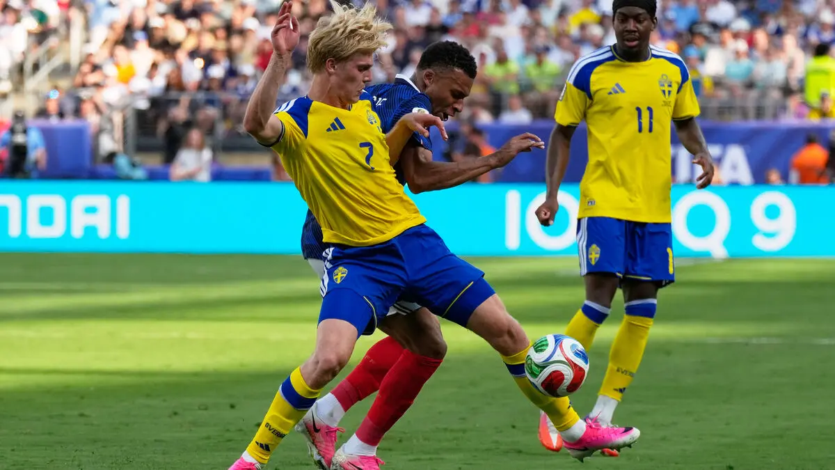 Lucas Bergvall calls Sweden World