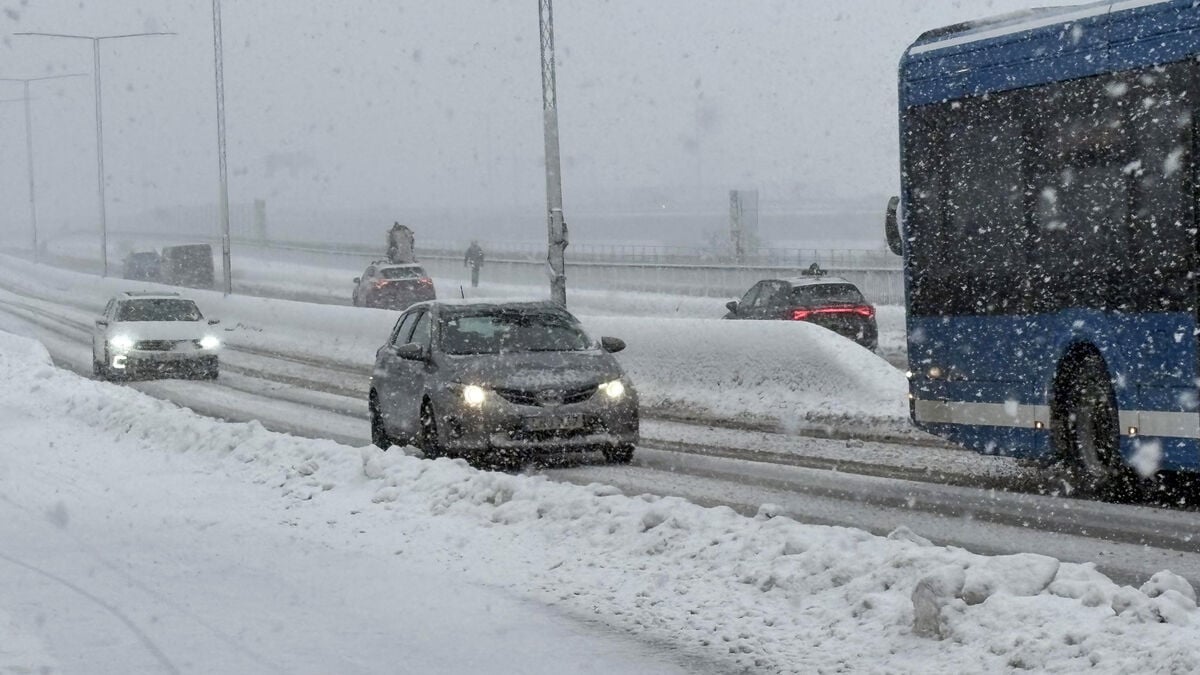 SMHI warns again as heavy snowfall continues