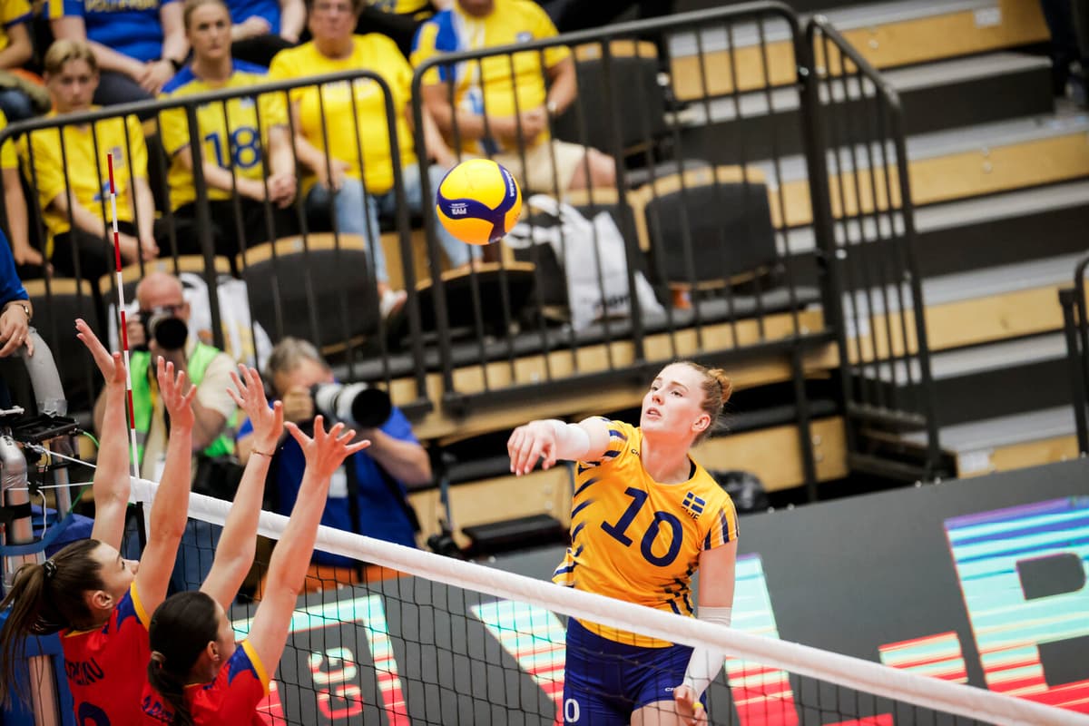 Sweden Dominates Slovakia in Golden League Volleyball Victory