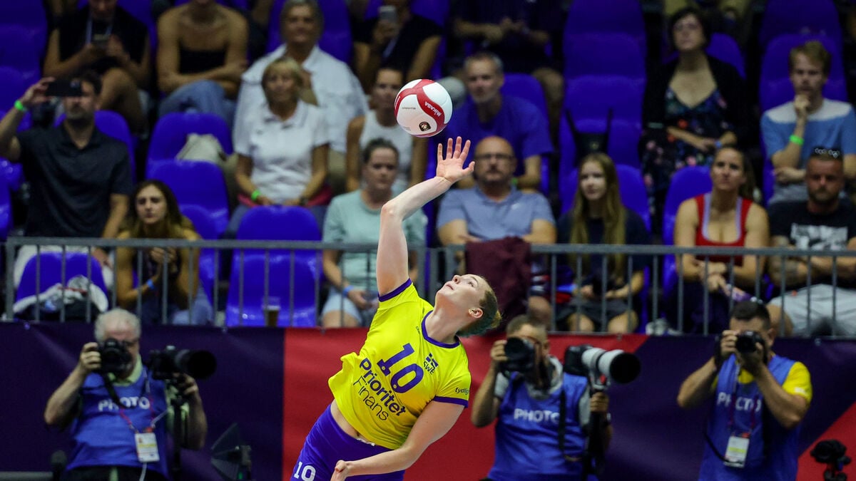 Isabelle Haak makes European Championship history in Sweden’s loss to Italy