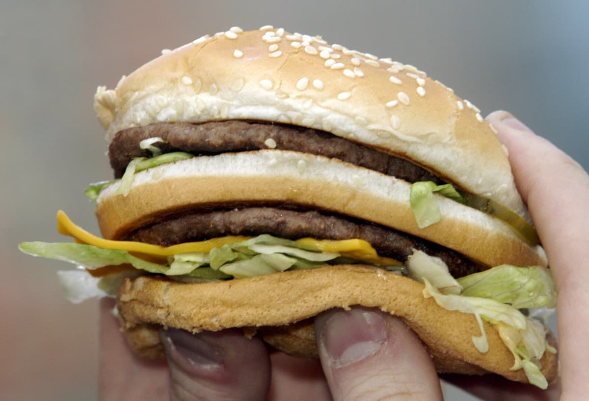 Big Mac Index Shows Swedish Krona Overvalued Against Dollar
