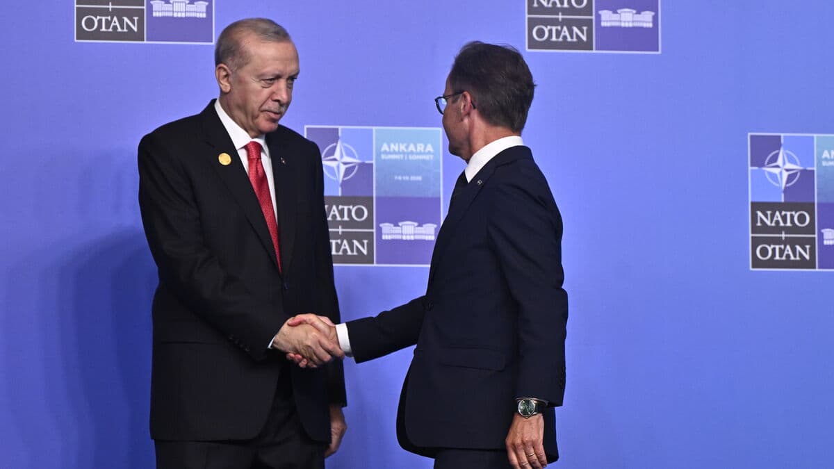 Kristersson to receive revolver gift from Erdogan after Ankara summit