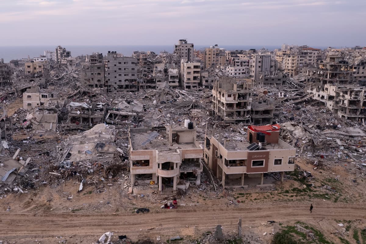 Hamas Loses Contact with Two Hostages Amid Gaza Conflict