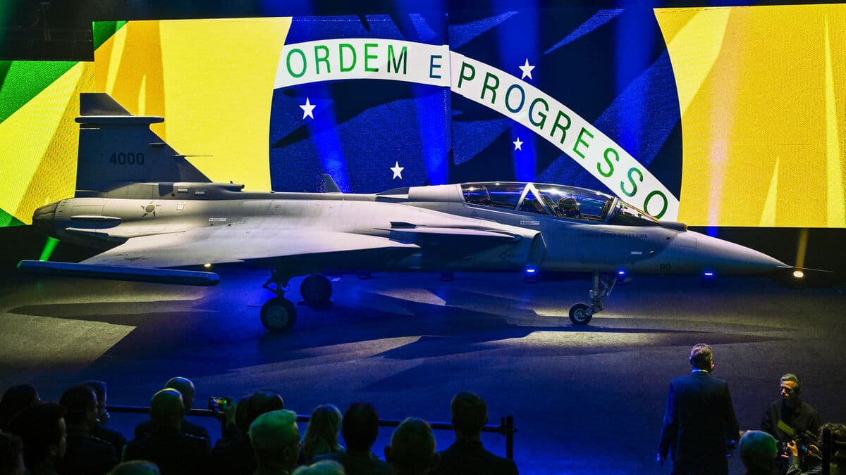 The first Gripen F plane is unveiled in Linköping