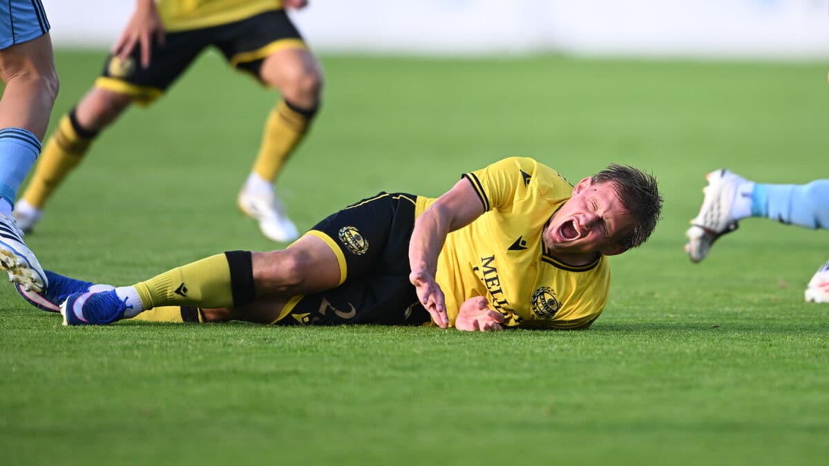 Mjällby suffer late heartbreak in Champions League qualifier as Slovan Bratislava win 2-1