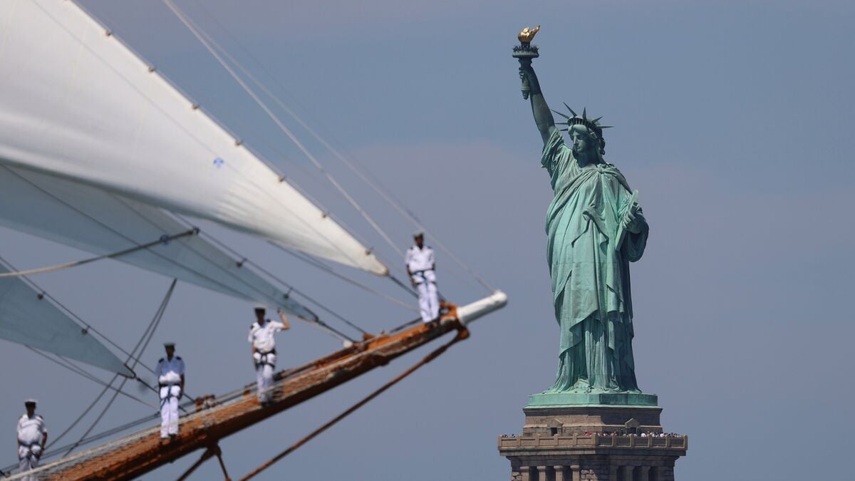 US inflation rises to 3.7% in September, above forecasts as rate hike odds increase