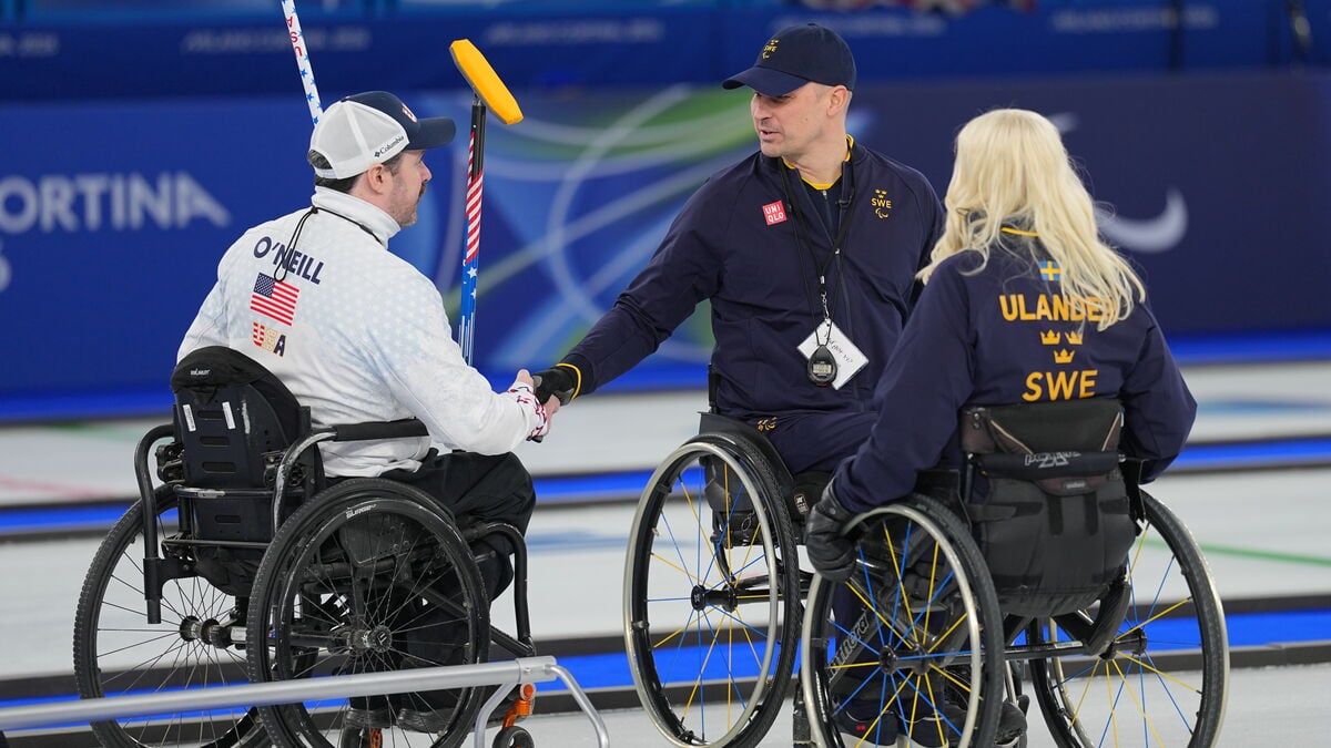 After USA loss, Swedish curling team wins again