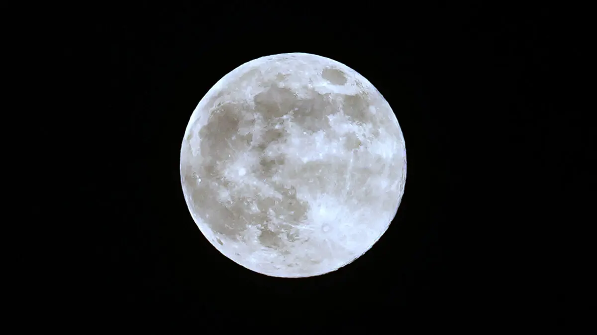 Russia wants to build power plants on the moon by 2036