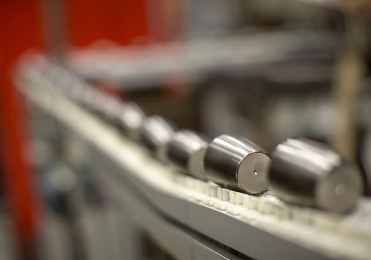 Swedish Manufacturing Gains Momentum as Eurozone Shows Positive Trends