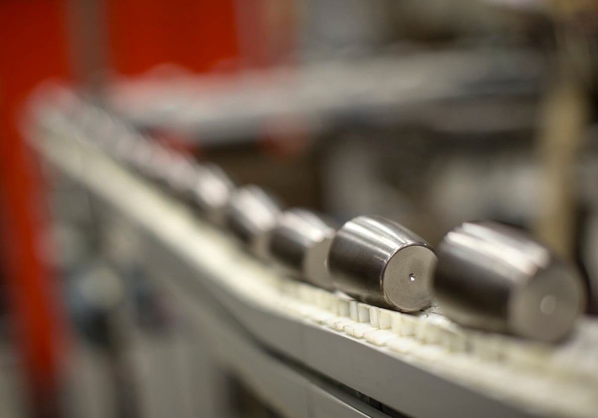 Swedish Manufacturing Gains Momentum as Eurozone Shows Positive Trends
