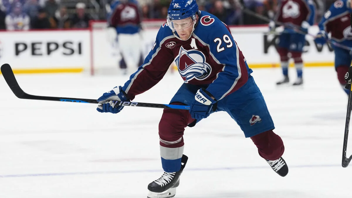 Nathan MacKinnon Leads Colorado’s Comeback Win Over Pittsburgh After 2-0 Deficit