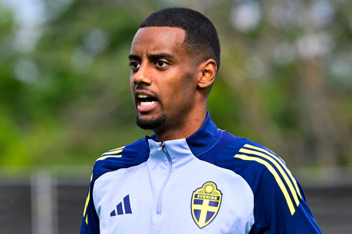 Alexander Isak Benched for World Championship Qualifier Against Slovenia