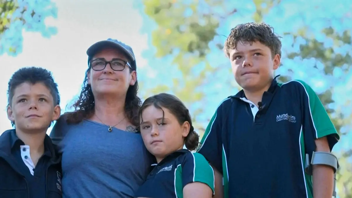 13-year-old swam for four hours and saved his family in Western Australia