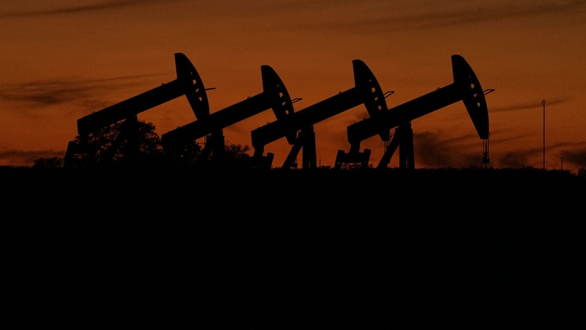 Oil prices continue to fall, down $8 per barrel this week