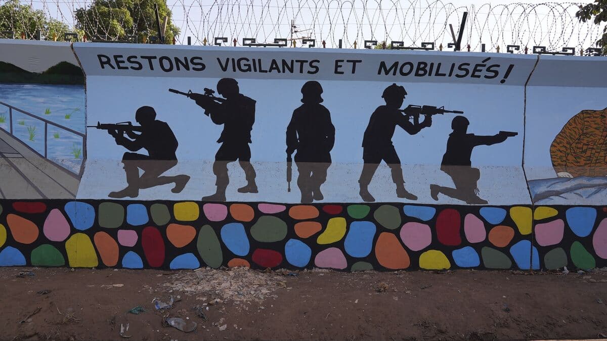 Burkina Faso breaks off diplomatic relations with France