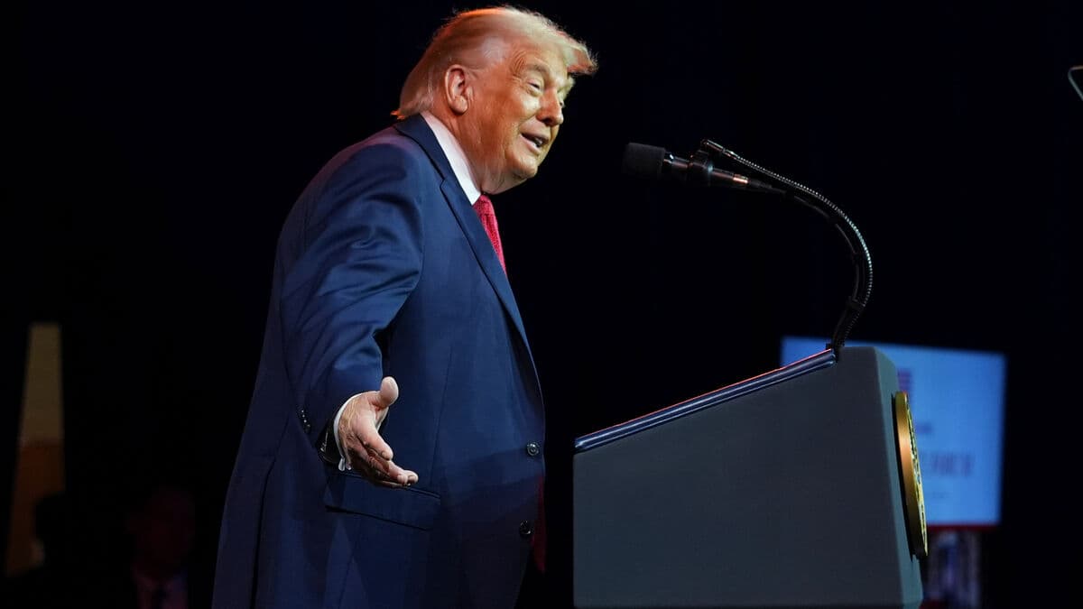 Trump posted labor market figures on Truth Social before U.S. Department of Labor release