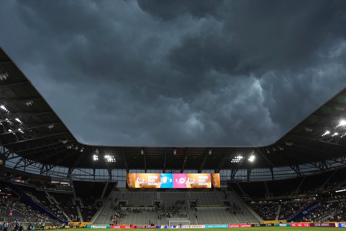 Mellberg's Salzburg Triumphs Over Pachuca After Lengthy Storm Delay
