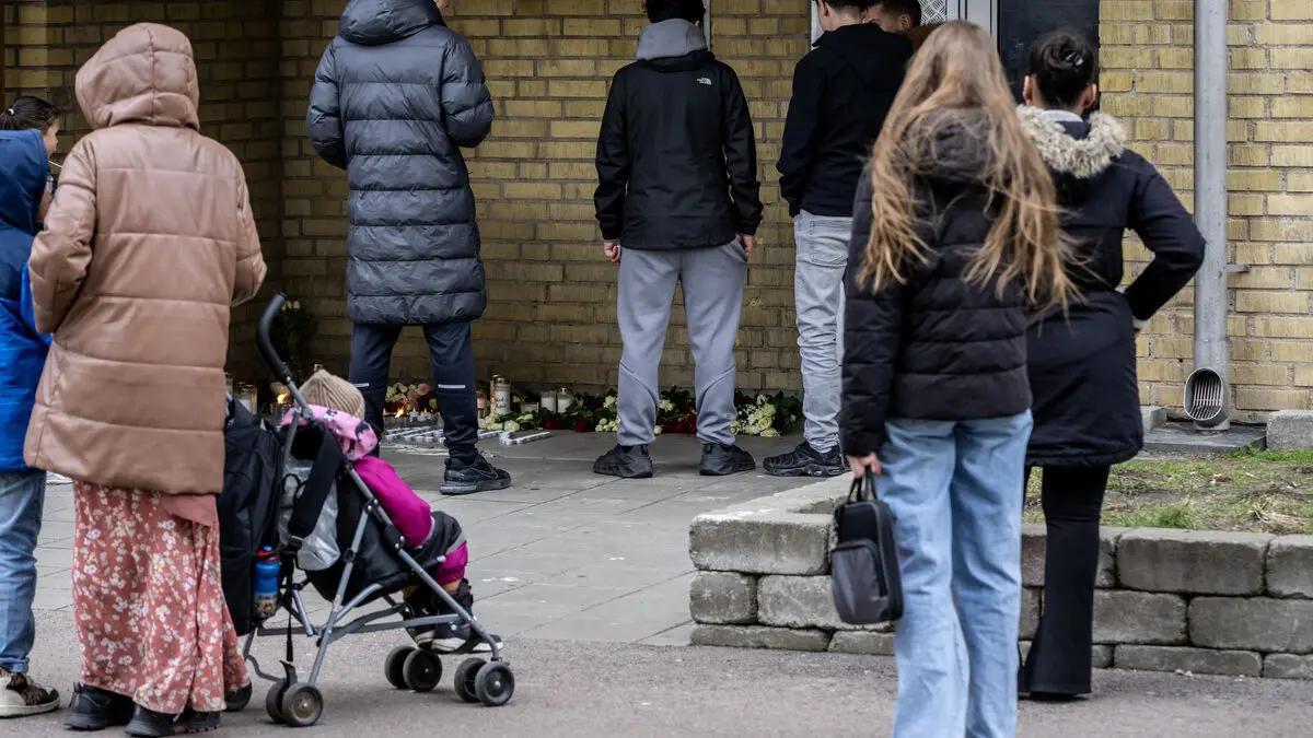 Girls targeted by online gang recruiters on social media