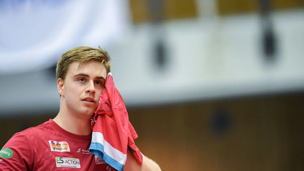 Möregårdh's 102-match winning streak broken as SM final tied