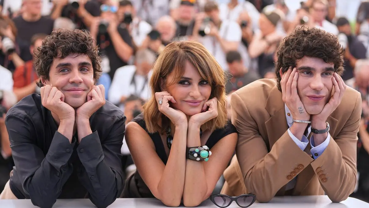 Study finds women are consistently rated more attractive than men across cultures