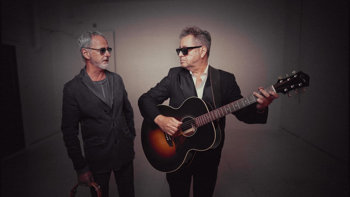 Svenningsson and Scocco Release New Duet "The Greatest of All"