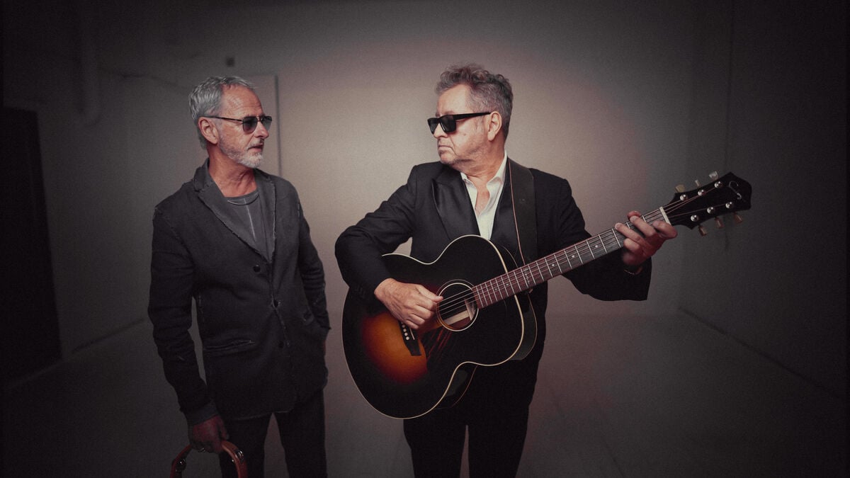 Svenningsson and Scocco Release New Duet "The Greatest of All"