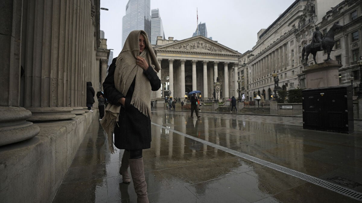 British unemployment rises to 5.2 percent in late 2025, near its highest level in five years