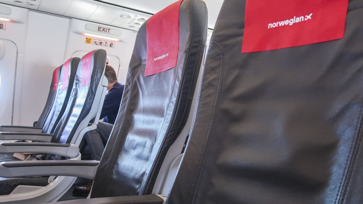 Norwegian airline turns loss into profit in first quarter