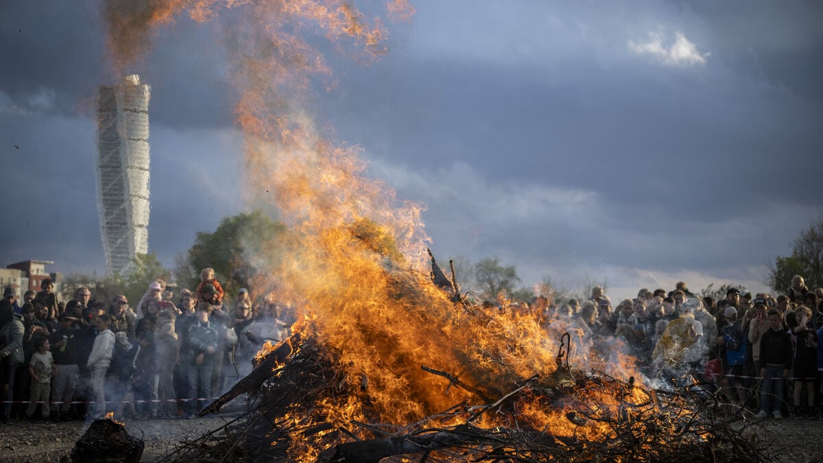How to safely light a fire during Walpurgis Day