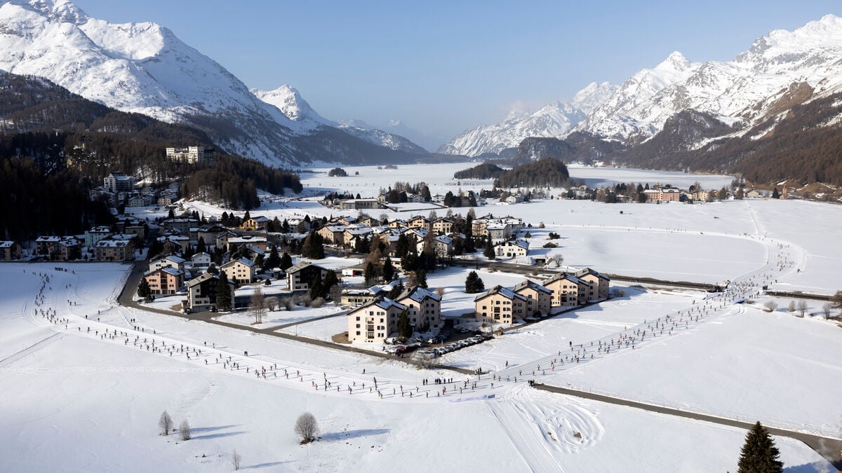 Several dead after tourist bus crashes near Susch in Switzerland