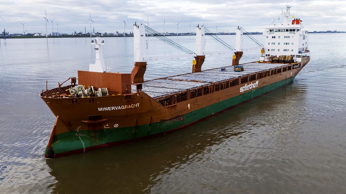 Houthi Movement Claims Attack on Dutch Cargo Ship in Gulf of Aden