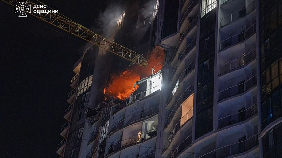 Nearly 20 injured in Russian attacks on Kyiv and Odesa overnight