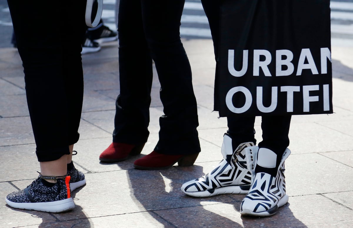 US Stock Market Rises Despite Urban Outfitters' Sharp Decline