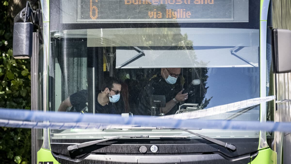 18-year-old arrested for attempted murder on bus in Malmö