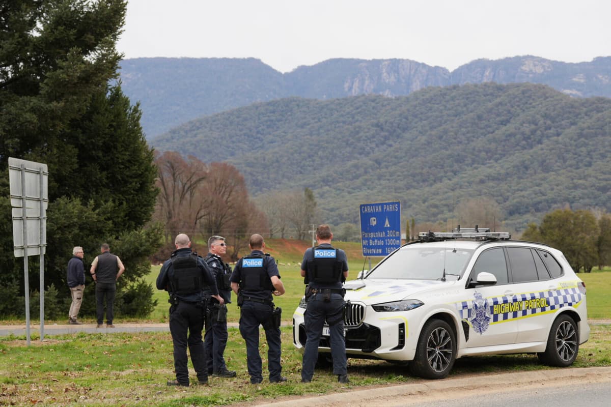 Manhunt Underway for Suspected Police Killer in Victoria, Australia