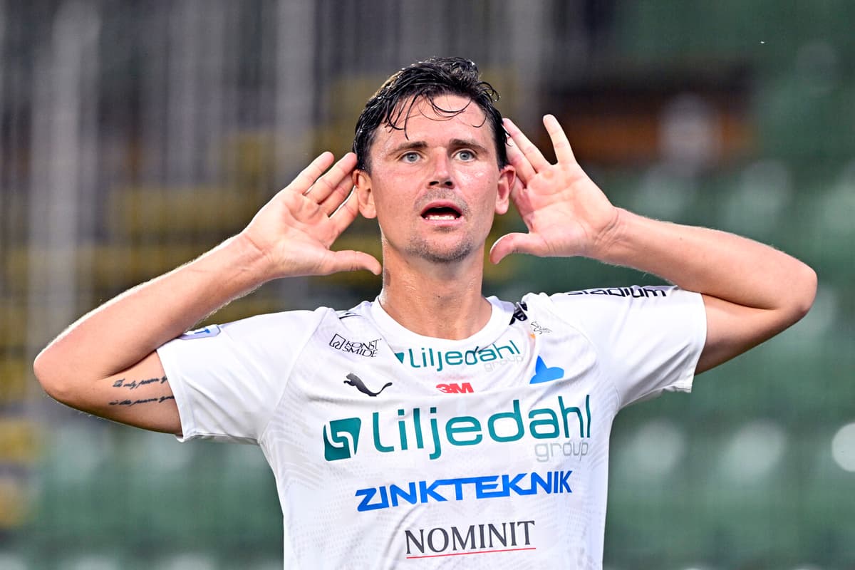 Värnamo Triumphs Over Degerfors in Intense 3-2 Match