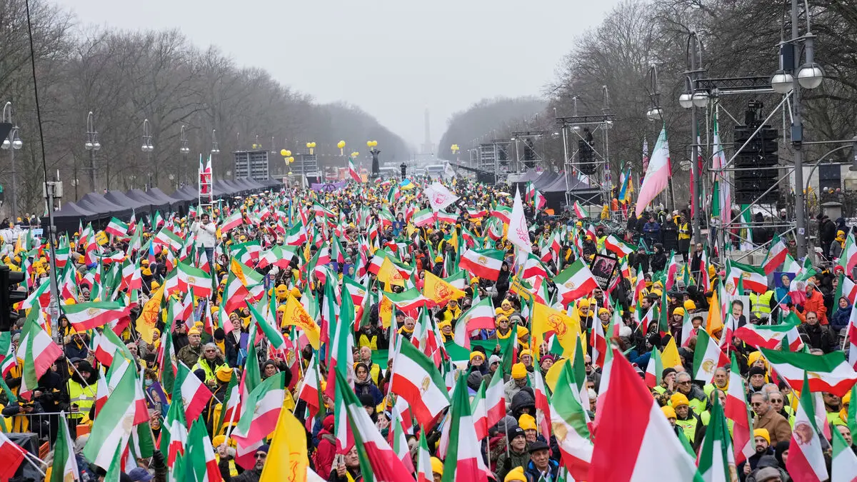 Leading activist Ghorban Behzadian-Nejad arrested in Iran after endorsing Statement of 17