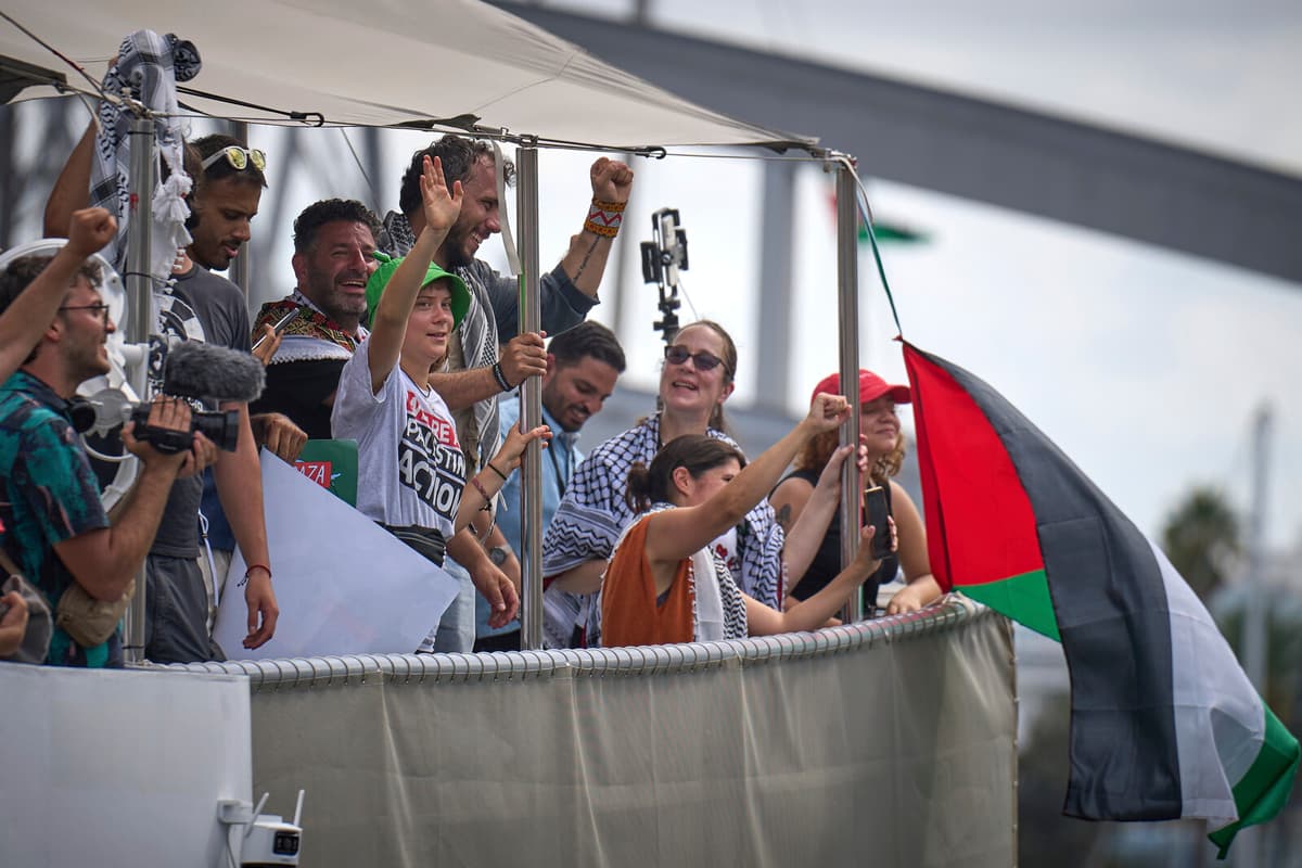 Thunberg Convoy Representatives Meet with Hamas in Algeria