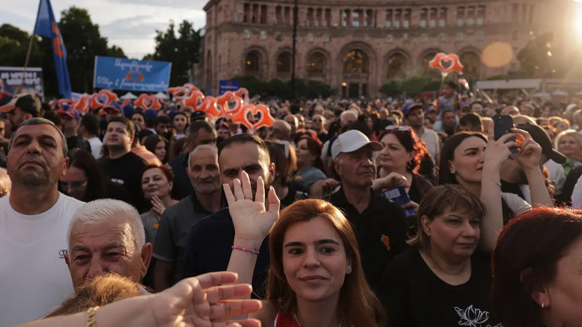 Polarizing EU friend poised for victory in Armenia