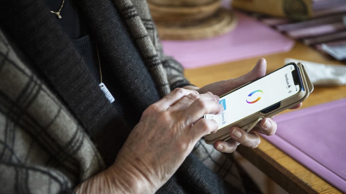 Ten Charged for Defrauding Elderly in Water Inspection Scam