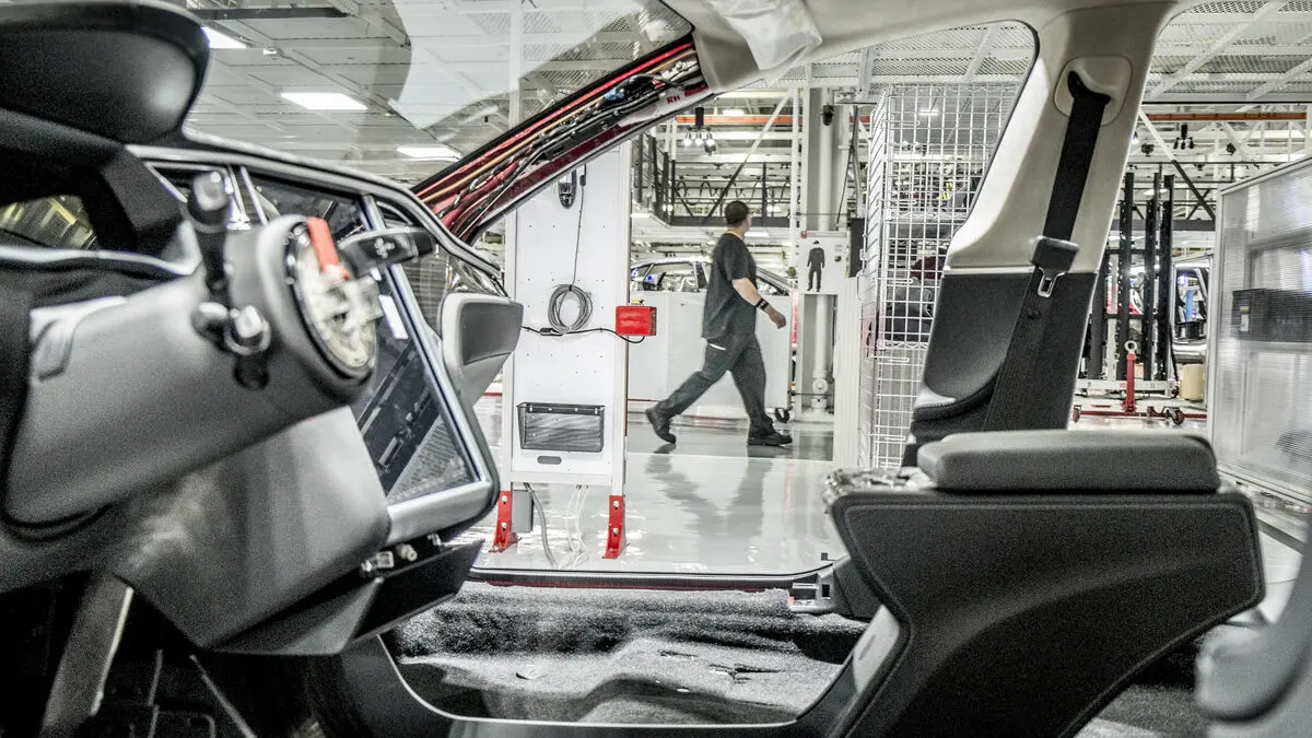 US economic activity in March slightly lower than expected