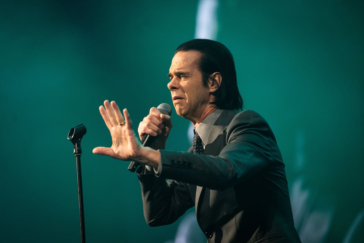 Nick Cave Donates 2,000 Books to UK Oxfam Charity Store