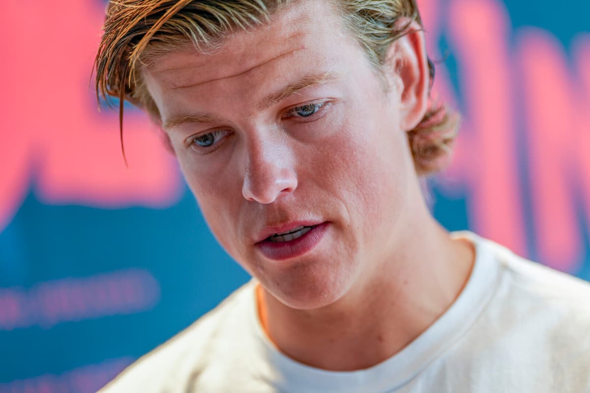 Klæbo Hospitalized After Enormous Wasp Sting During USA Training Camp