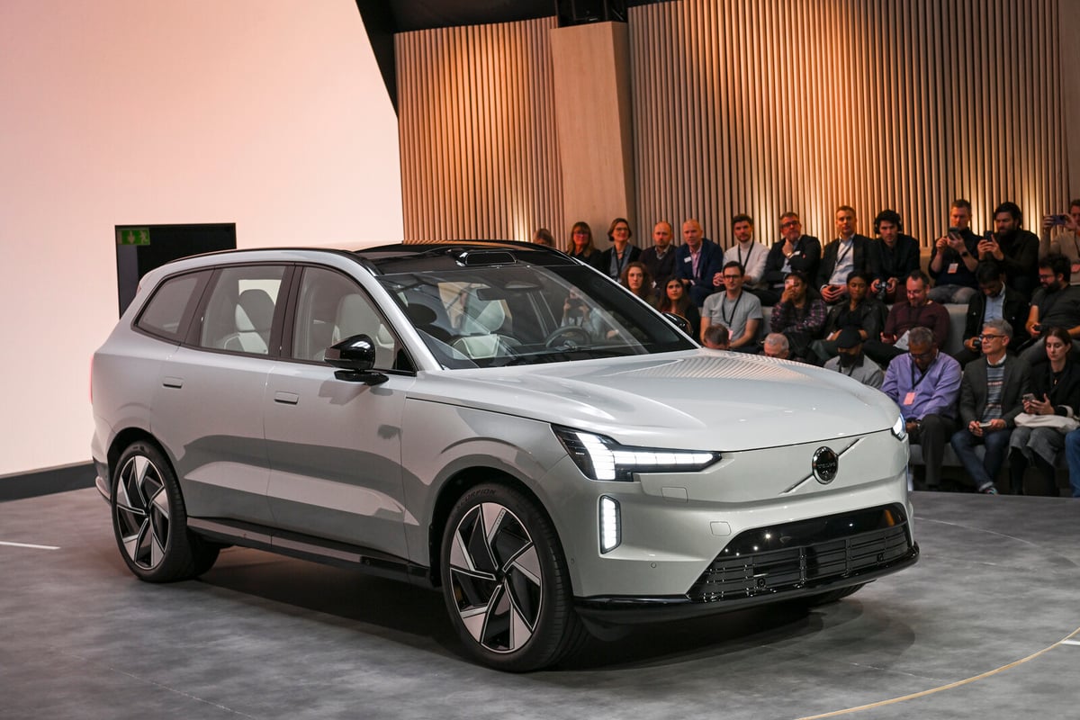 Volvo Cars Announces 11 Billion Kronor Write-Down Amid Market Challenges