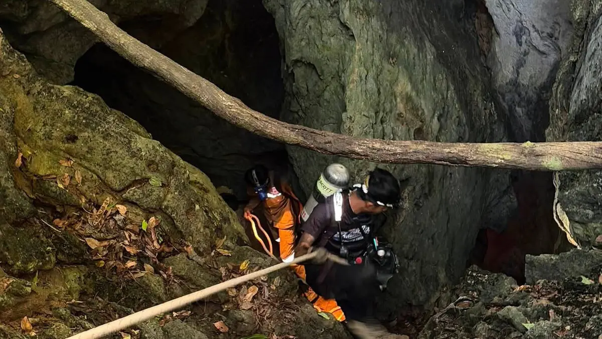 Search for two missing men in Laos cave called off