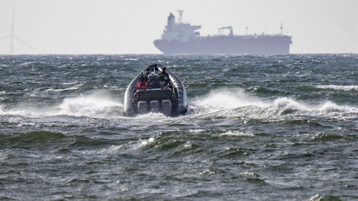 Suspected shadow ship Sea Owl 1 may be allowed to sail on from Trelleborg