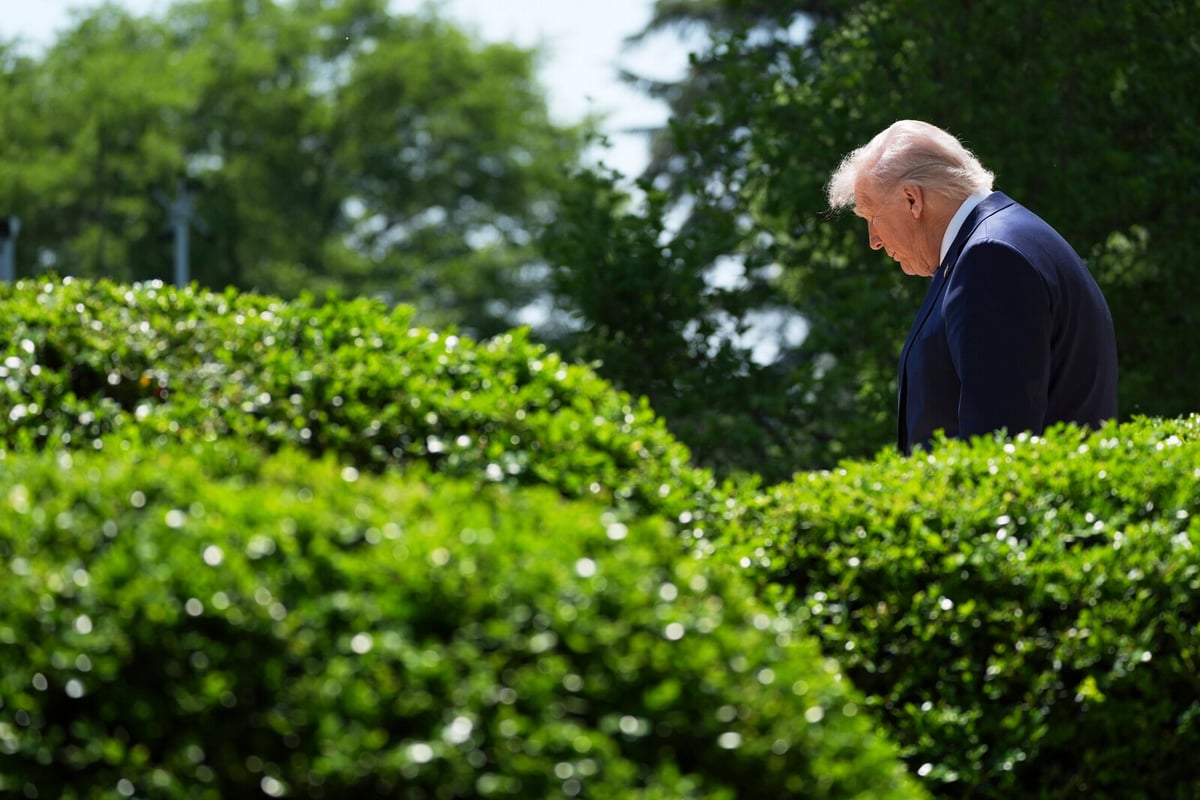 Trump Takes Over Rose Garden Duties Amid Melania's Absence