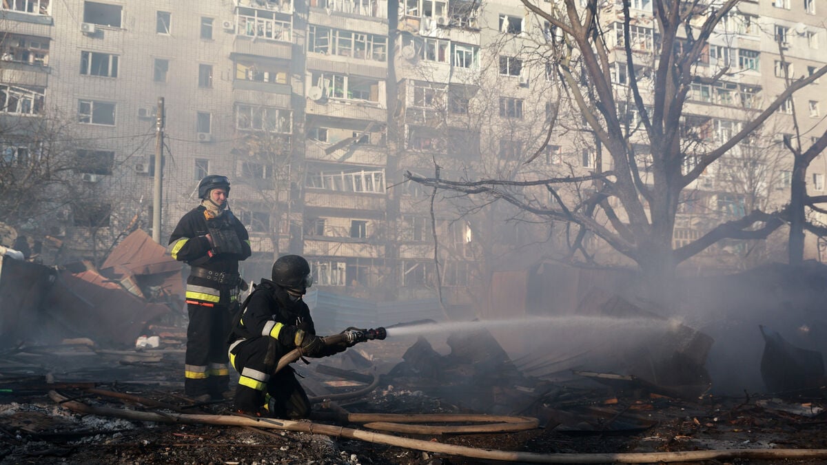 Deadly Russian attack on residential building in Zaporizhia